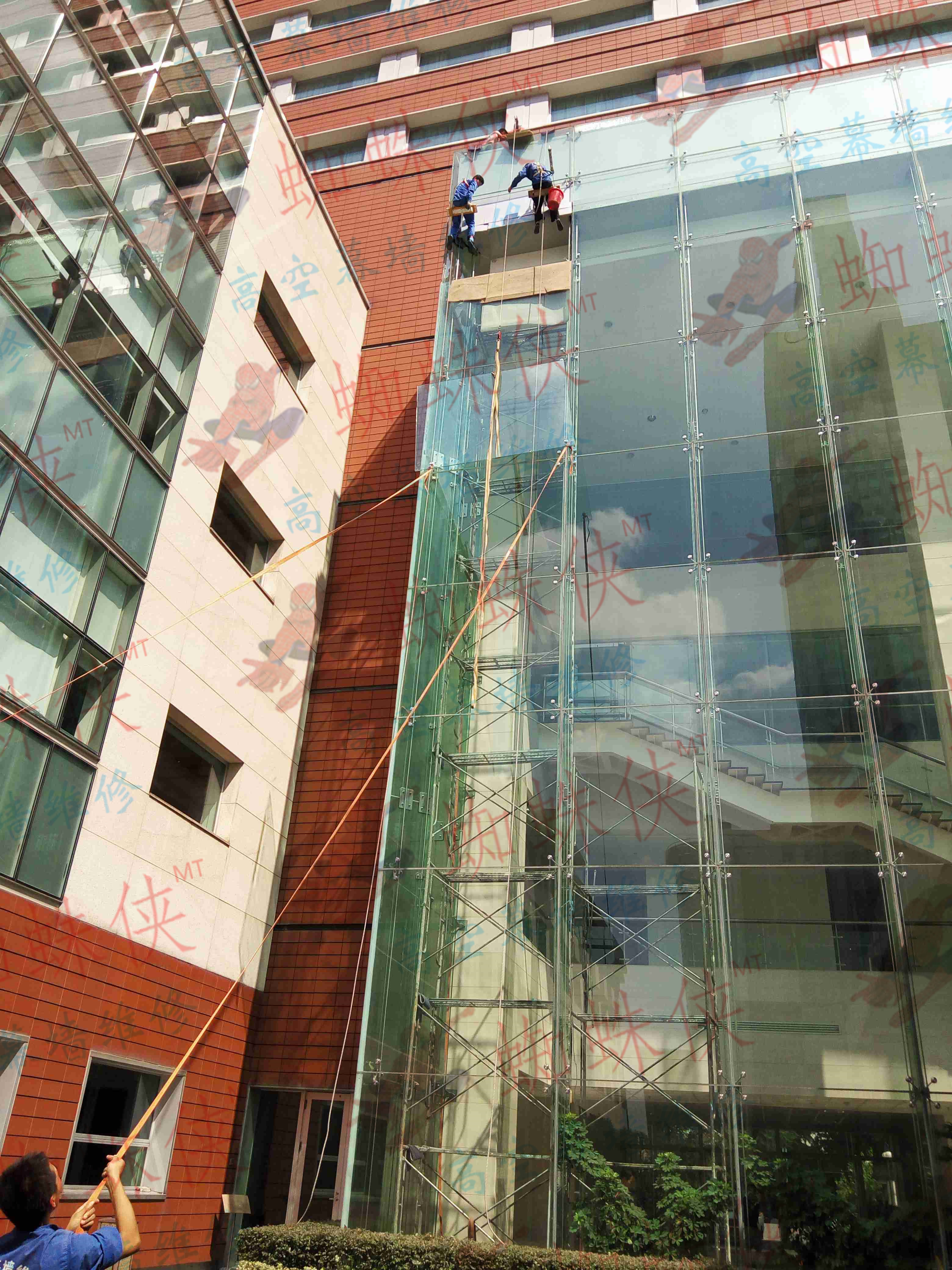 南京大学高难度幕墙玻璃